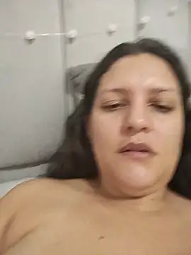 Mia Hampton online show from July 2026 04:20:01 PM