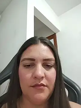 Mia Hampton online show from July 2026 10:37:01 PM