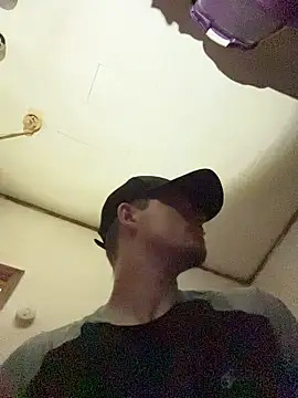 Snapshot of KBONE36 chatting on April 2026 07:52:01 AM KBONE36 online show from April 2026 07:52:01 AM