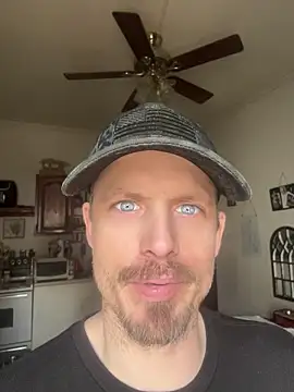 Snapshot of KBONE36 chatting on April 2026 05:51:01 PM KBONE36 online show from April 2026 05:51:01 PM