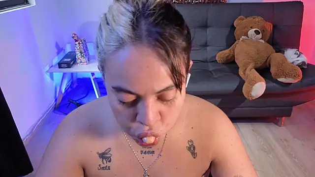 Cuttiealice online show from January 2026 08:03:02 PM