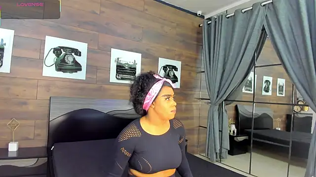 Snapshot of Briana_Wells_ chatting on July 2026 12:29:02 PM Briana Wells online show from July 2026 12:29:02 PM