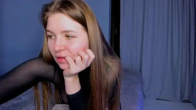 Snapshot of EllenMays chatting on March 2025 10:19:02 PM EllenMays online show from March 2025 10:19:02 PM