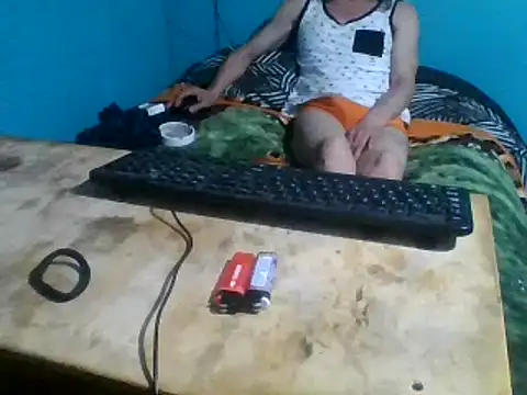 malekon76 online show from December 2024 07:05:01 AM