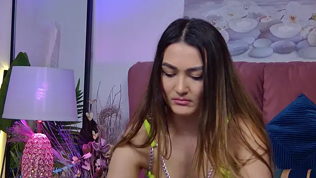 NicolLopeze online show from February 2025 10:59:02 AM