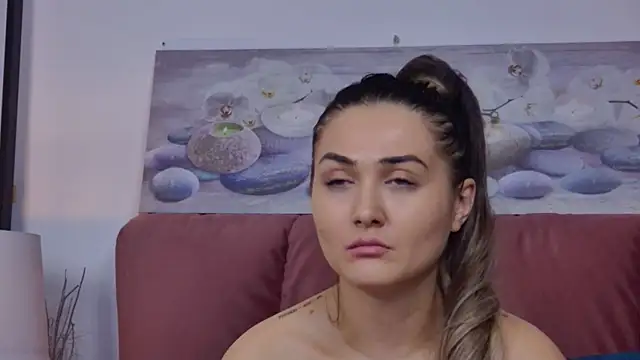 NicolLopeze online show from February 2025 04:02:01 PM