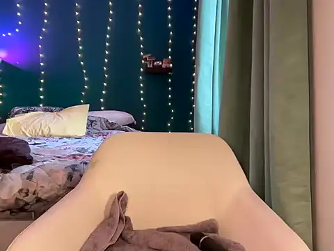 MistyParadiso online show from January 2025 01:01:01 PM