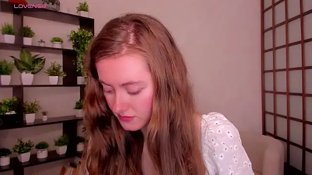 KateCuddle online show from October 2025 02:45:01 AM