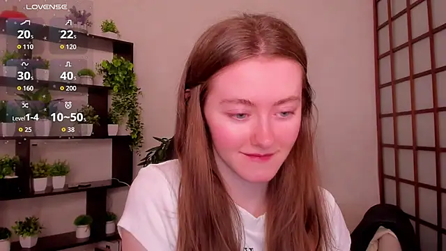 Snapshot of KateCuddle chatting on May 2026 02:08:02 AM KateCuddle online show from May 2026 02:08:02 AM