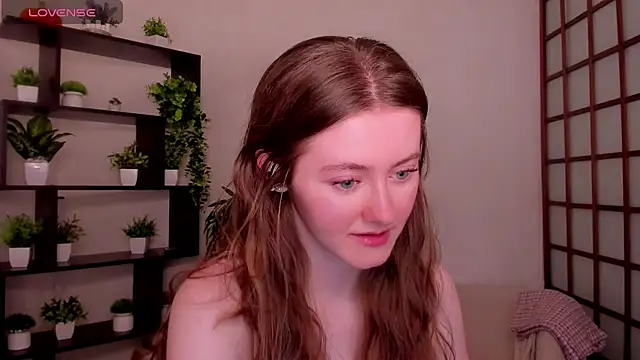 Snapshot of KateCuddle chatting on June 2026 02:24:01 AM KateCuddle online show from June 2026 02:24:01 AM