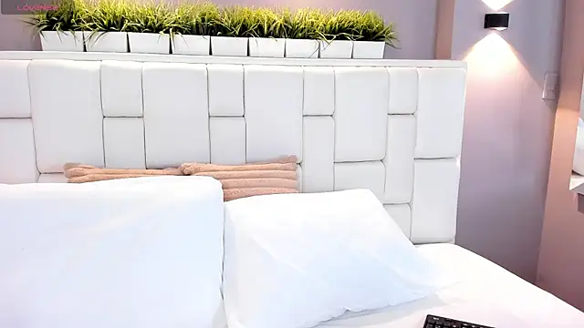 ValeriaGarcia online show from February 2025 12:31:01 PM