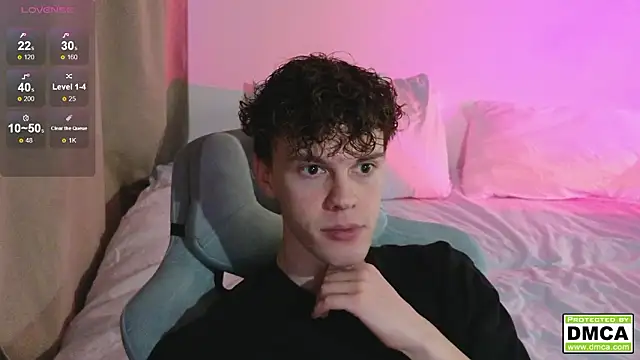 cute thomas online show from March 2026 06:25:01 PM