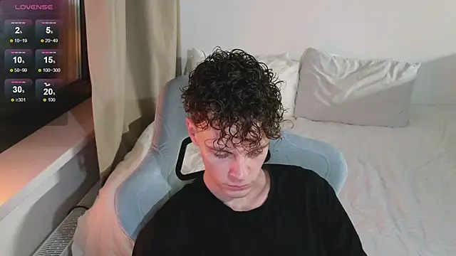 Snapshot of cute_thomas chatting on July 2026 07:38:02 PM cute thomas online show from July 2026 07:38:02 PM