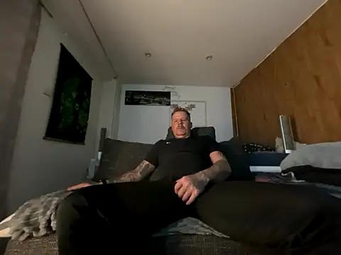 steveindahouse online show from October 2025 02:47:02 AM