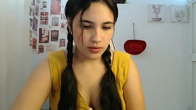 Snapshot of InocentHeaven1 chatting on July 2026 12:43:01 PM InocentHeaven1 online show from July 2026 12:43:01 PM