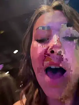 Snapshot of LeaGambit__ chatting on January 2025 08:04:01 PM LeaGambit   online show from January 2025 08:04:01 PM