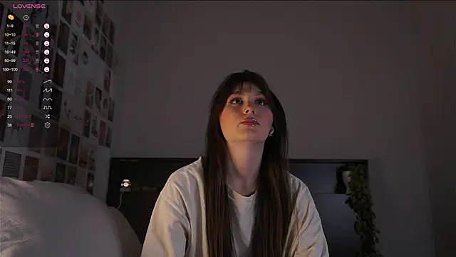 itssophiie online show from October 2025 08:06:02 PM