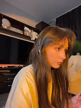 itssophiie online show from April 2026 05:39:01 PM