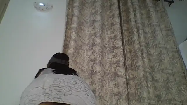 sweet sassy  online show from October 2025 04:00:02 AM