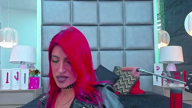 AllissaBrowm online show from September 2025 05:13:01 PM