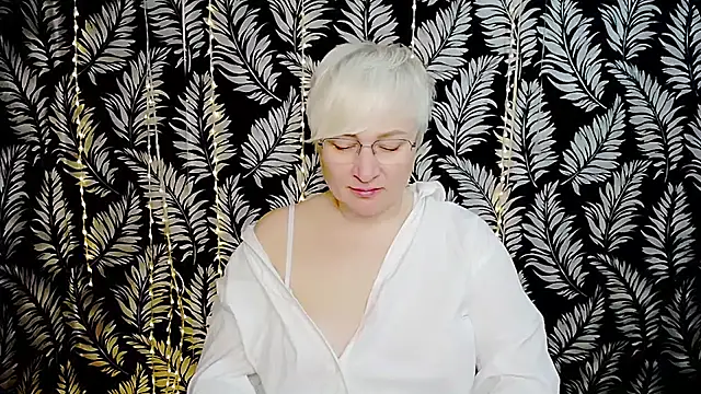 Snapshot of Olivia_playful chatting on May 2026 10:01:01 AM Olivia playful online show from May 2026 10:01:01 AM