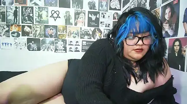 Snapshot of BonnieStardust chatting on January 2025 09:43:02 AM BonnieStardust online show from January 2025 09:43:02 AM