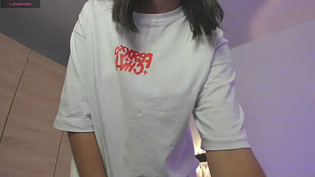 Snapshot of isabella_thomsonp chatting on February 2025 11:26:02 PM isabella thomsonp online show from February 2025 11:26:02 PM