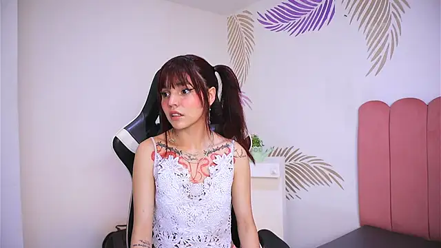 dianebleu online show from March 2025 04:03:02 AM