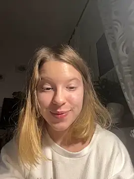 kimczii online show from December 2025 08:58:02 PM