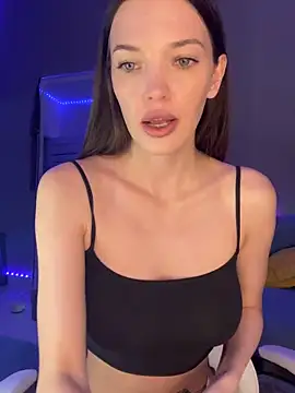 julia fly online show from January 2025 12:41:02 PM