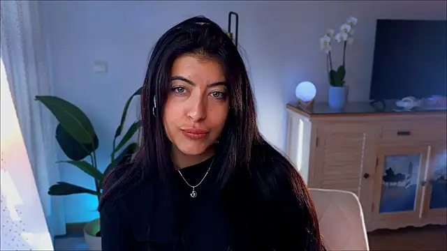 anabelcurvy online show from December 2024 02:59:01 PM