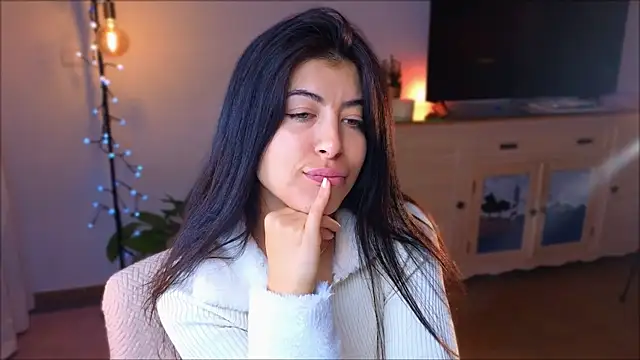 anabelcurvy online show from December 2024 08:33:02 PM