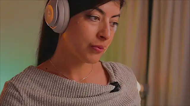 anabelcurvy online show from March 2025 10:10:01 PM