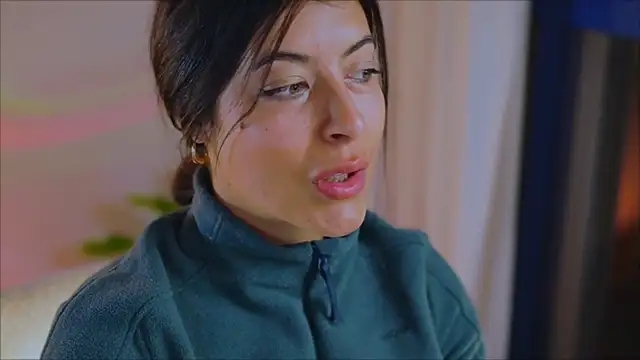 anabelcurvy online show from March 2025 07:50:02 PM