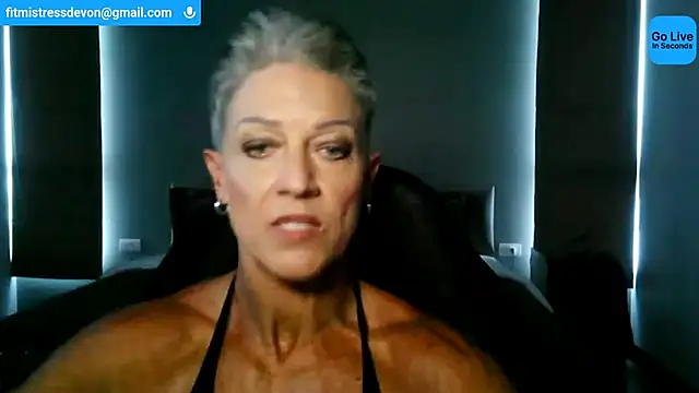 Snapshot of Devon2020 chatting on June 2026 11:09:02 AM Devon2020 online show from June 2026 11:09:02 AM