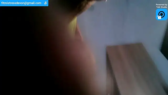 Snapshot of Devon2020 chatting on July 2026 09:01:02 AM Devon2020 online show from July 2026 09:01:02 AM
