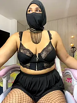 Snapshot of Jameela chatting on December 2024 11:46:02 PM Jameela online show from December 2024 11:46:02 PM