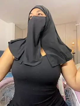 Snapshot of Jameela chatting on January 2025 09:39:02 PM Jameela online show from January 2025 09:39:02 PM