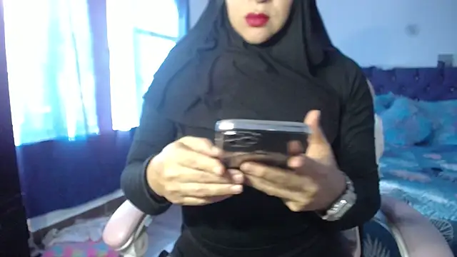 Snapshot of Jameela chatting on January 2025 09:54:01 PM Jameela online show from January 2025 09:54:01 PM