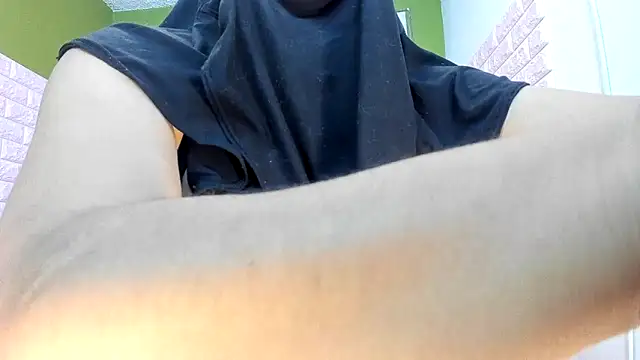 Snapshot of Jameela chatting on January 2025 11:24:01 PM Jameela online show from January 2025 11:24:01 PM