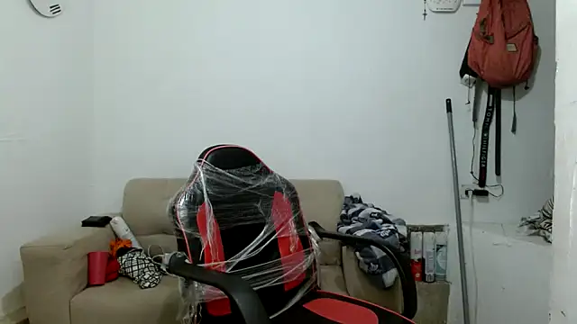 angelamarie1 online show from November 2025 09:41:02 PM