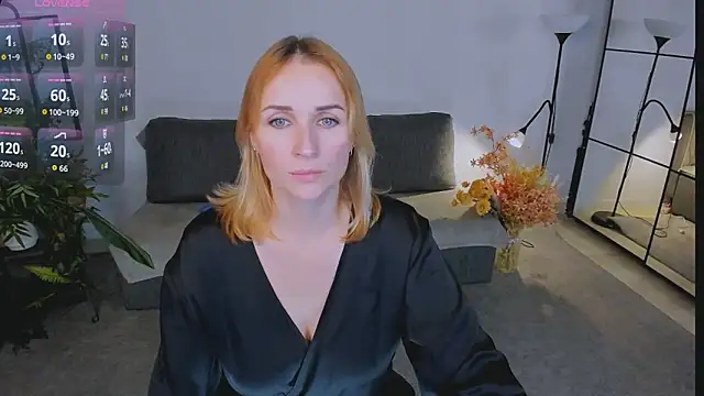 Karinella x online show from November 2025 09:43:02 PM