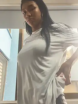 LauraAristizabal online show from January 2025 07:29:02 PM