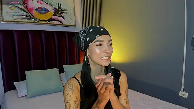 LauraAristizabal online show from March 2026 12:27:02 PM