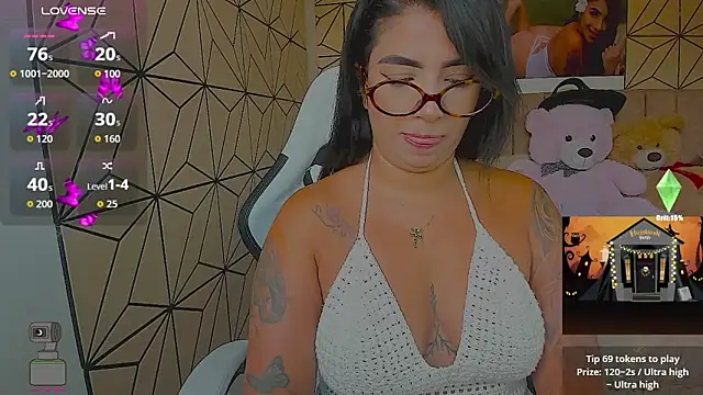 vane lopez  online show from October 2025 06:35:02 PM