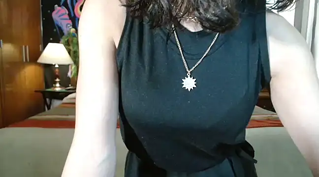 Snapshot of MINI_Petite chatting on December 2024 08:49:02 PM MINI Petite online show from December 2024 08:49:02 PM