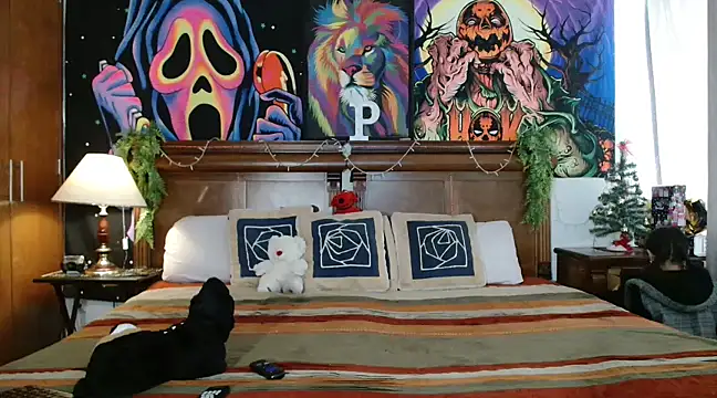 Snapshot of MINI_Petite chatting on December 2024 07:52:02 PM MINI Petite online show from December 2024 07:52:02 PM