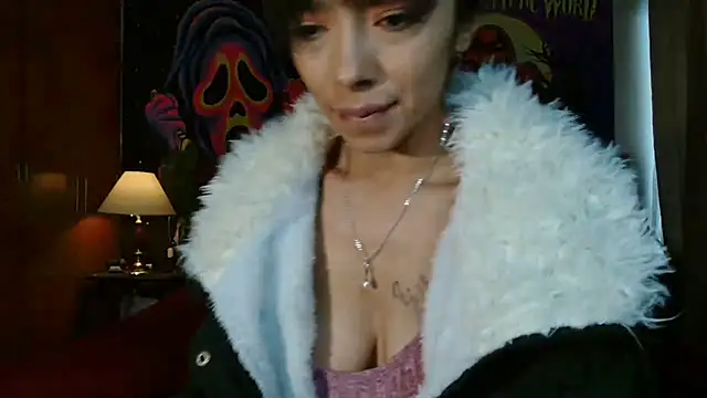 Snapshot of MINI_Petite chatting on January 2025 11:51:02 PM MINI Petite online show from January 2025 11:51:02 PM