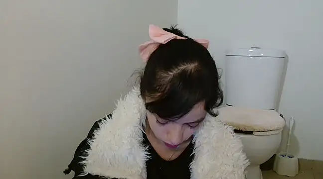 Snapshot of MINI_Petite chatting on January 2025 08:17:01 AM MINI Petite online show from January 2025 08:17:01 AM