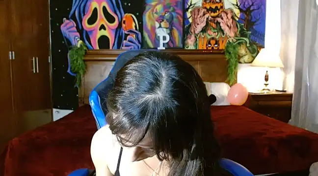 Snapshot of MINI_Petite chatting on January 2025 11:45:01 PM MINI Petite online show from January 2025 11:45:01 PM